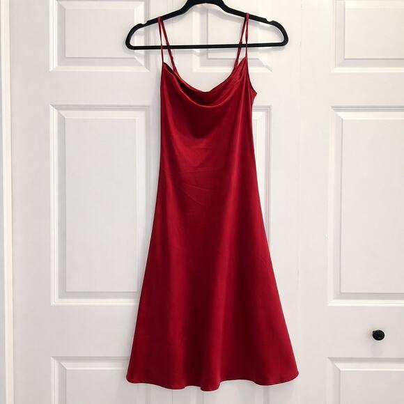 Deep red satin midi slip dress soft draped cowl neck adjustable spaghetti straps - Picture 3 of 8